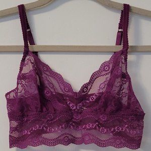b. tempt'd by Wacoal purple lace bralette w/adjustable straps sz: M